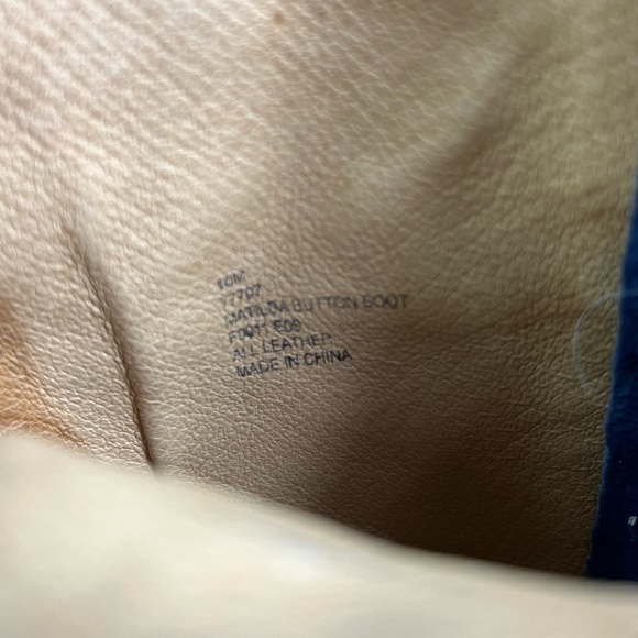 SOLD OUT ❤️ Frye RARE Heeled Leather Marissa Button Boots - Picture 13 of 13